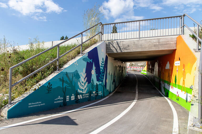 Die Bahnunterführung im Dammweg / Schlesierstraße soll künsterlisch gestaltet werden.