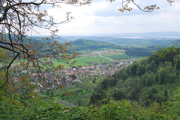  Stahringen Aussicht Homburg, Aussicht von Berg auf das Tal 