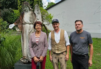 Engel erstrahlt in altem Glanz