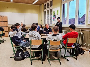 Politisches Speed Dating an der Teggingerschule
